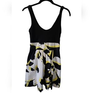 Black and Yellow Patterned Dress  size 0,
